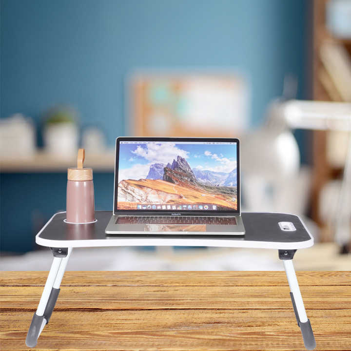 Foldable laptop table