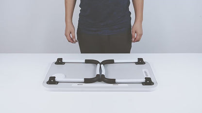 Foldable laptop table